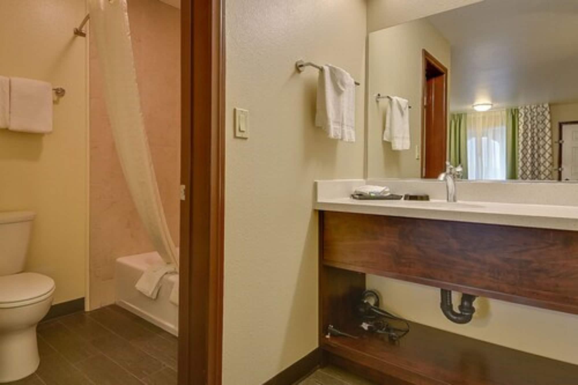 Vagabond Inn Bishop Bagian luar foto