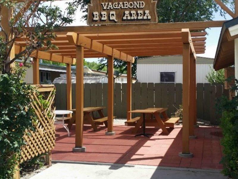 Vagabond Inn Bishop Bagian luar foto