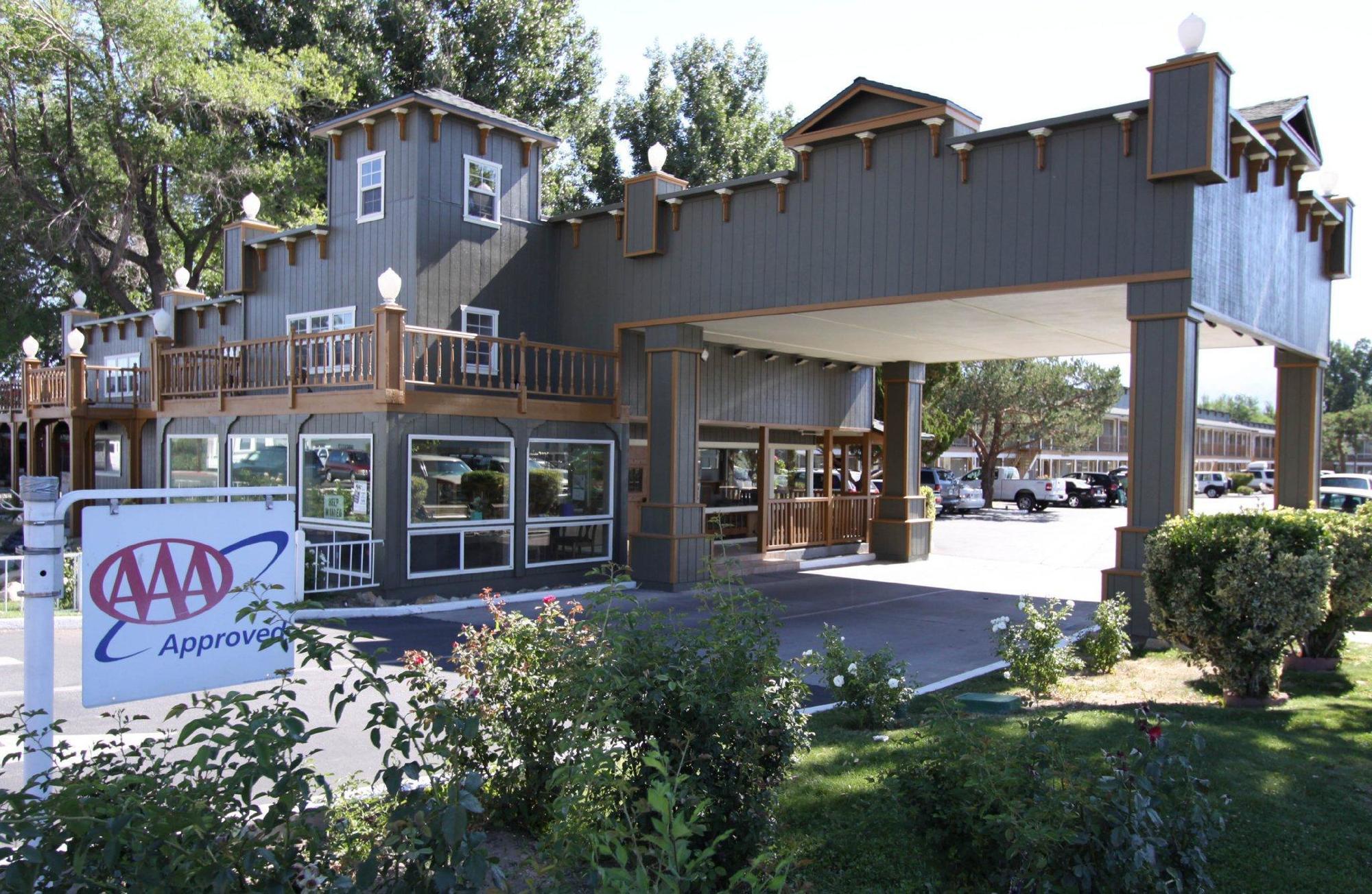 Vagabond Inn Bishop Bagian luar foto