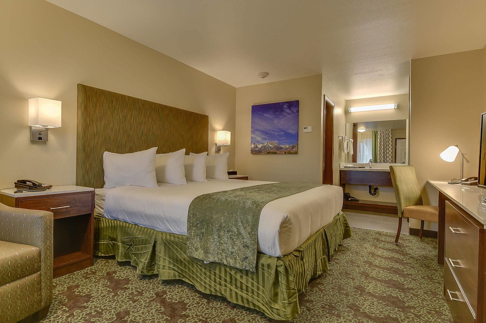 Vagabond Inn Bishop Bagian luar foto
